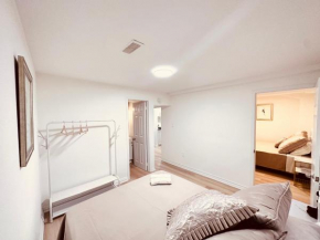 BMST room at Pacific Mall Sep Entrance FreeParking Markham